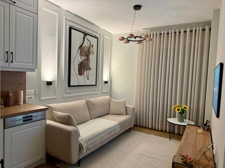  QERA SUPER Apartament 1+1  Rruga "Xhanfize Keko", Prane Artistit 