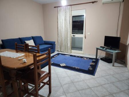 Okazion   Jepet apartament me qera 1+1