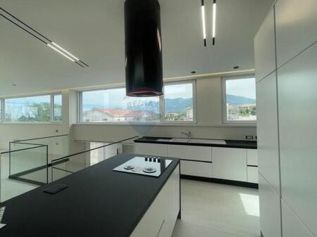 Villa in Affitto - Long Hill Residence