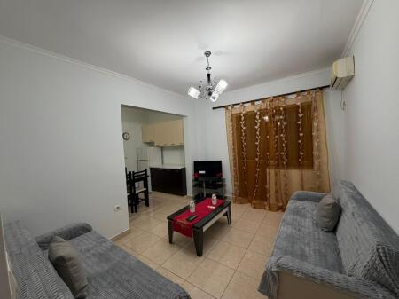 Apartament 1+1 per qira tek Medreseja.