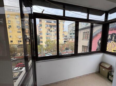 Shitet, Apartament 2+1,Sheshi Willson, Tirane