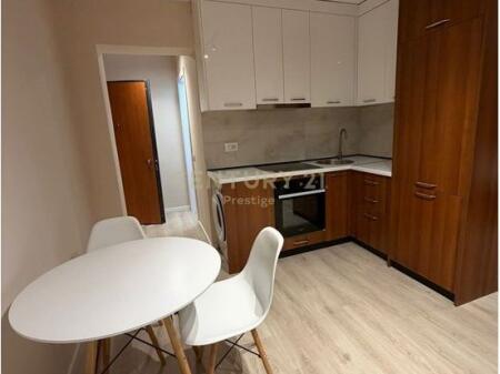 APARTAMENT 2+1 NE QIRA, TEK OXHAKU, TIRANE!