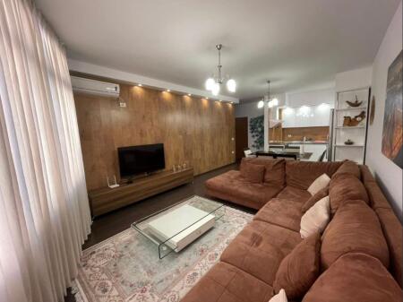 Super Apartament 2+1 per shitje ne Astir
