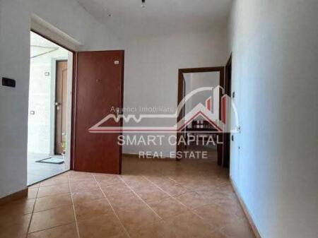 SHITET APARTAMENT 1+1 – PRANE STADIUMIT ,VLORE!!