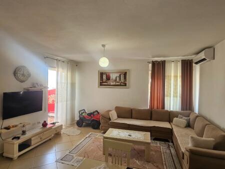 Affittasi appartamento 1+1 quartiere 13 sulla spiaggia