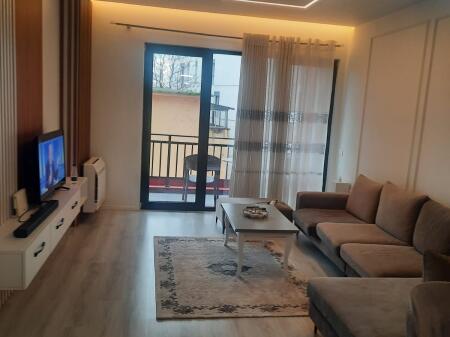  Jepet me qera apartament 2+1+2  Rruga e Dibrës – Kompleksi Arlis Çmimi: 750 € / muaj