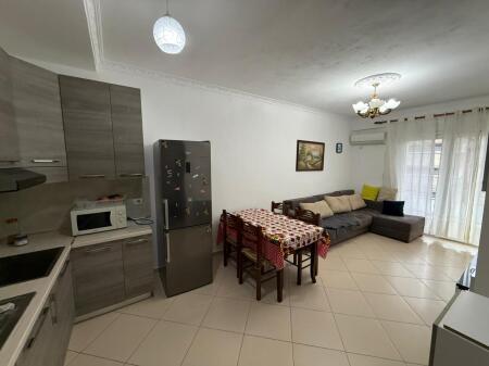 Qera apartament 1+1 ,Kompleksi Golden park cmimj 45000 leke