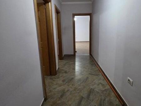 Apartament 2+1 me qera tek 5 Maji.