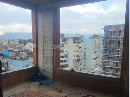 Apartament 2+1 Për Shitje në Ish Fusha e Aviacionit, Tiranë