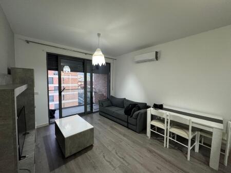  Appartamento 2+1+2 in affitto  Complesso Fiori di Bosco, Tirana Prezzo: 650 € / mese