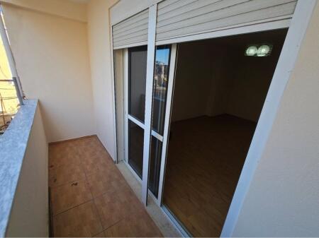 Apartament - Për Shitje - Tregu I Medresesë, Tiranë(ID: 530221059-448)