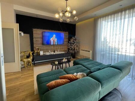 Shitet, Apartament 2+1+2, Kopshti Botanik, Tiranë.