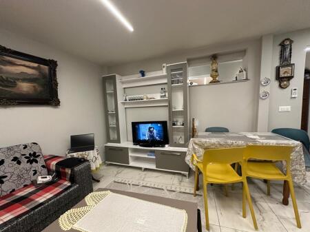 Private House 1+1 for Rent Near the Red School