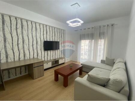 Apartament 1+1+post parkimi ne Astir.