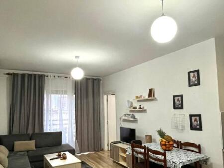 Jepet me qera super Apartament 1+1 ne Laprake   Kompleksi e88  Pallat I sapoperfunduar me ashensor   