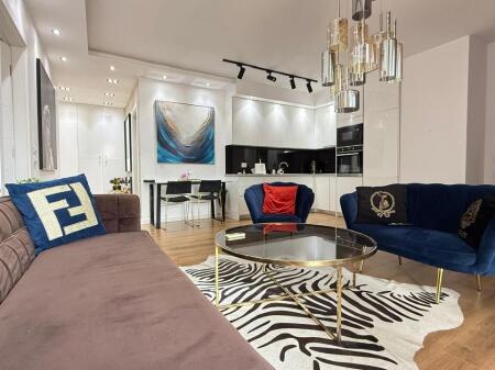 Apartament 2+1 per qira ne Bllok!