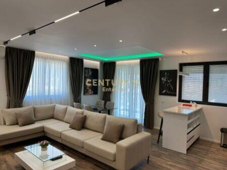Shitet apartament DELUXE 2+1+2 me verandë dhe 2 poste parkimi – Rezidenca “Future Home”, Astir