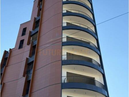 In vendita, appartamento 1+1, presso il complesso Grand, Tirana.
