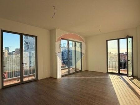 Apartament - Për Shitje - Bulevardi i Ri, Tiranë