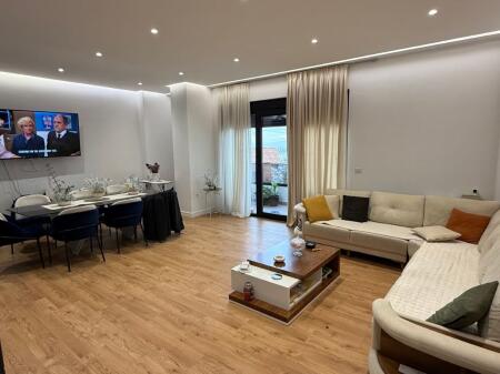 Alle Vilat Alexandros, Appartamento Investito In Vendita Con Prezzo Occasione 1460 Euro/m²!