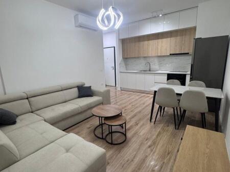  APARTAMENT 1+1 ME QIRA – SIRI KODRA