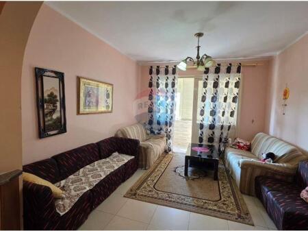  Apartament 2+1 për Shitje – Qendra e Vlorës, pranë Bashkisë