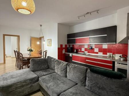 Affittasi appartamento 2+1+2 con veranda - 21 Dicembre