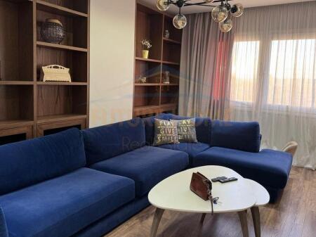 Qera, Apartament 3+1+2 +Post Parkimi, Qendër.