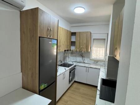 APARTAMENT ME QIRA 2+1+2 ME PARKIM TEK KODRA E DIELLIT