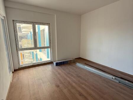  Appartamento 1+1 in affitto – Zogu i Zi 60.000 lek / mese