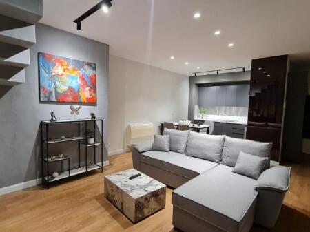  DUPLEX IN AFFITTO IN CENTRO – VIA BARRIKADAVE