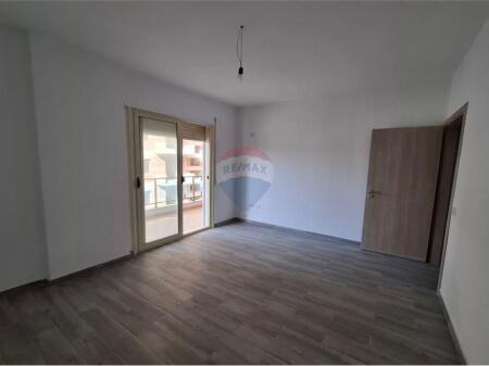  Apartament 2+1 për Shitje – Rruga Gjergj Kastrioti, Vlorë