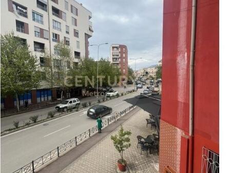 Uffici in Affitto – Ali Demi, Zona Strategica per Affari