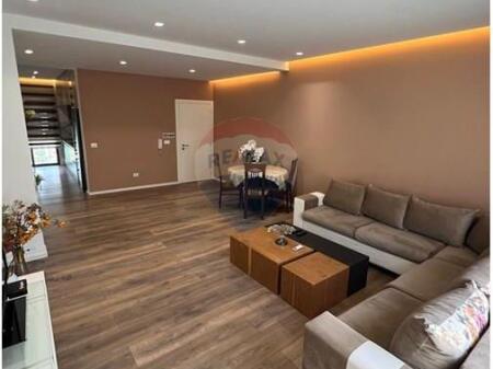 Apartment 2+1 for sale – Elbasanit Street, Tirana