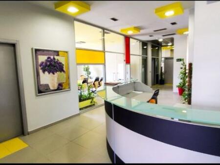 UFFICIO IN AFFITTO 916 M2 VIA KAVAJES 18.000 EURO