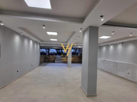 SHITET AMBIENT BIZNESI 94 M2 TE HOXHA TAHSIN 134.000 EURO