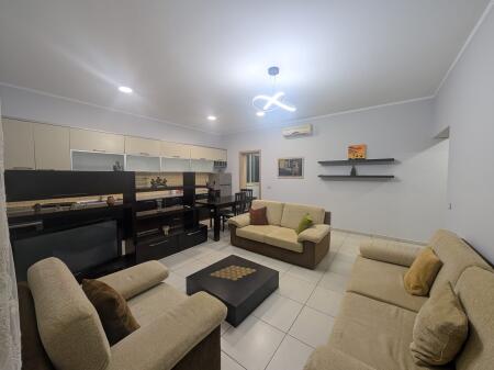 Apartament 2+1, Myslym Shyr!