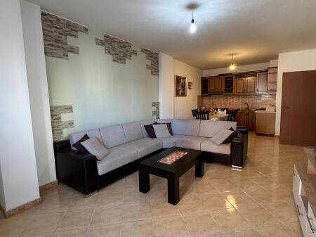  Appartamento 2+1 in affitto – Ujësjellësi