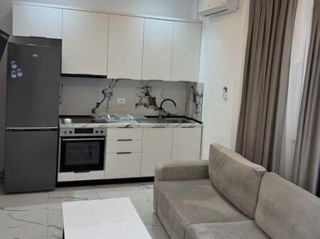 Qera, Apartament 1+1 ,Rruga 5 Maji , Tirane..