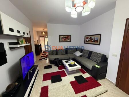 Apartament 2+1 ne shitje ne zonen e Freskut.