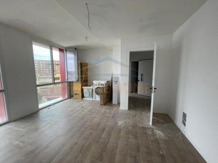 SHITET APARTAMENT 1+1  TEK ARLIS FARMACIA 10