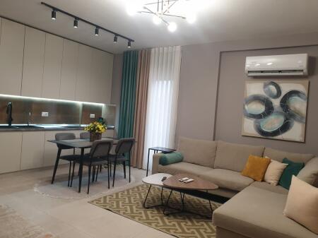 For rent apartment 2+1+2 + veranda, in Kodra e Diellit
