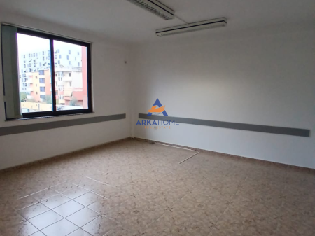 JEPET ME QERA KATI I PARE DHE I DYTE I NJE VILE ME 6 KATE "KONGRESI I MANASTIRIT " 3000 EURO