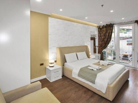 SHITET HOTEL 9-KATESHET 2.000.000 EURO