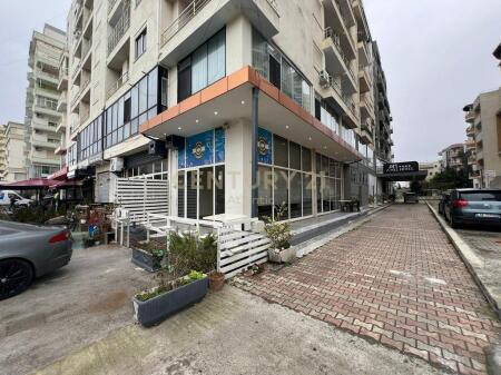 Locale commerciale in affitto sulla spiaggia, Durazzo