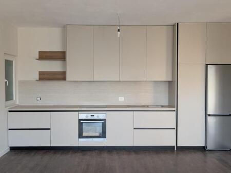 Apartament 2+1, Blv Zogu 1!