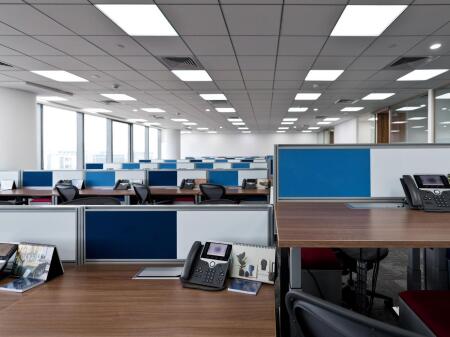 UFFICIO IN AFFITTO 396 M2 BLOK 5.000 EURO