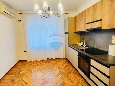Apartament 1+1 Shkolla e Baletit