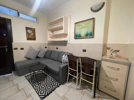 Apartament 1+1 per qira tek "Rruga 5 Maji".