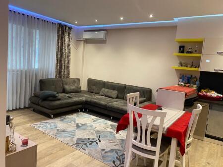 Apartment 2+1 for rent in Yzberisht!